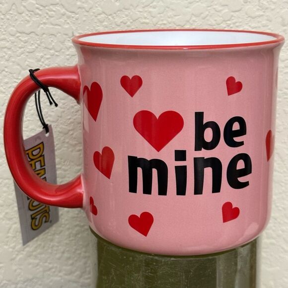 NWT- Peanuts Snoopy 21 Oz Valentine’s Day BE MINE Mug W/Snoopy on the Inside - Picture 2 of 6